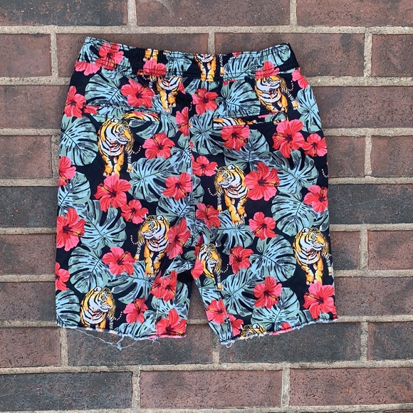 Tiger shorts - Picture 4 of 6